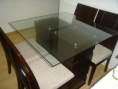 /album/clik-nas-fotos5/a1307371881-213464517-1-mesa-de-jantar-6-lugares-com-tampo-de-vidro-0-jpg/